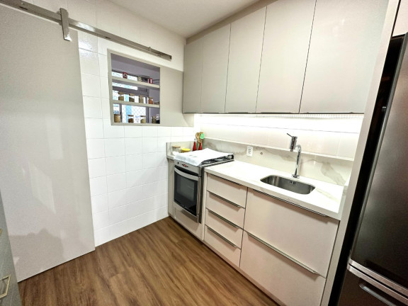 Imagem Apartamento com 2 Quartos à Venda, 76 m² em Centro - Florianópolis