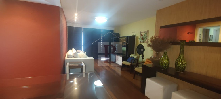 Imagem Imóvel com 3 Quartos à Venda, 150 m² em Icaraí - Niterói Imagem Imóvel com 3 Quartos à Venda, 150 m² em Icaraí - Niterói