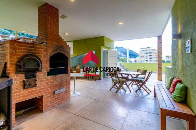 Imagem Imóvel com 4 Quartos à Venda, 595 m² em Humaitá - Rio De Janeiro Imagem Imóvel com 4 Quartos à Venda, 595 m² em Humaitá - Rio De Janeiro