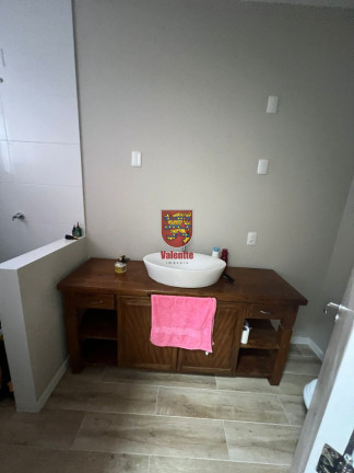 Imagem Casa com 3 Quartos à Venda, 395 m² em Estreito - Florianópolis