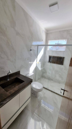 Imagem Sobrado com 3 Quartos à Venda, 170 m²