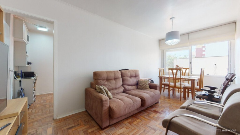 Imagem Imóvel com 2 Quartos à Venda, 69 m² em Floresta - Porto Alegre Imagem Imóvel com 2 Quartos à Venda, 69 m² em Floresta - Porto Alegre