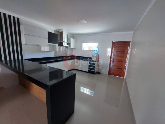 Imagem Casa com 3 Quartos à Venda, 360 m² em Colinas Do Peró - Cabo Frio Imagem Casa com 3 Quartos à Venda, 360 m² em Colinas Do Peró - Cabo Frio