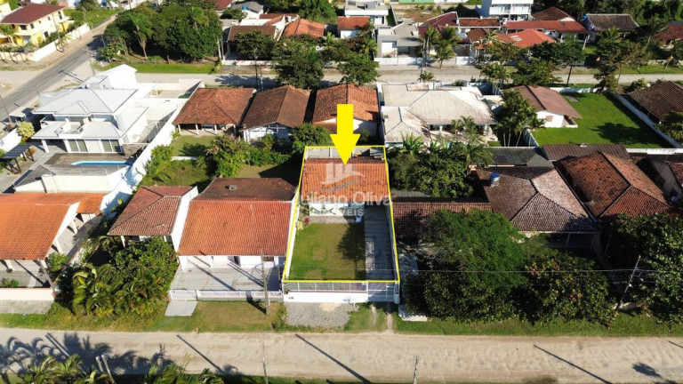 Imagem Casa com 2 Quartos à Venda, 107 m² em Barra Do Sai - Itapoá Imagem Casa com 2 Quartos à Venda, 107 m² em Barra Do Sai - Itapoá