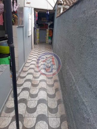 Imagem Casa com 6 Quartos à Venda, 225 m² em Pedreira - Mongaguá Imagem Casa com 6 Quartos à Venda, 225 m² em Pedreira - Mongaguá