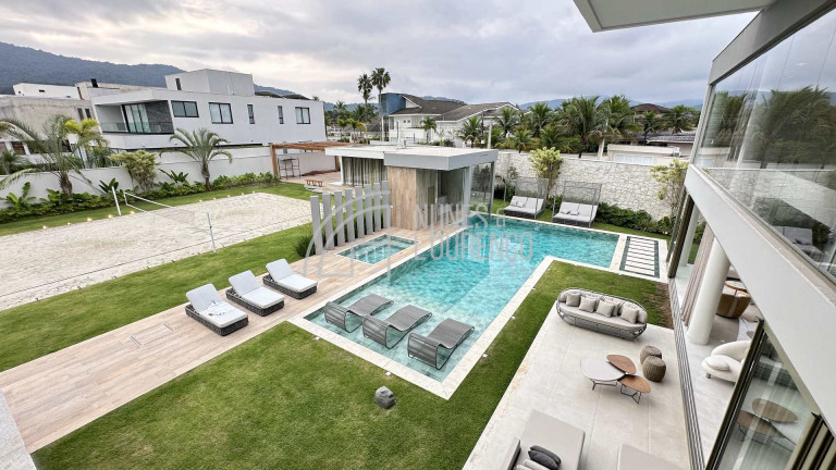 Casa com 6 Quartos à Venda, 960 m² em Acapulco - Guarujá