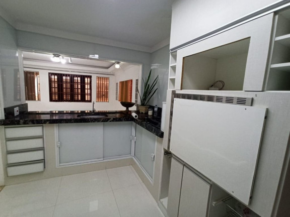 Imagem Sobrado com 4 Quartos à Venda, 550 m² em Jundiapeba - Mogi Das Cruzes Imagem Sobrado com 4 Quartos à Venda, 550 m² em Jundiapeba - Mogi Das Cruzes