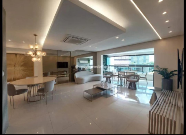 Imagem Apartamento com 4 Quartos à Venda, 158 m² em Apipucos
