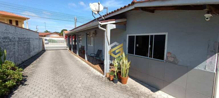 Imagem Casa com 2 Quartos à Venda, 100 m² em Centro - Tijucas