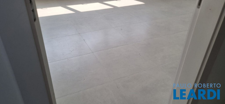 Imagem Sala Comercial à Venda, 37 m² em Vila Assunção - Santo André Imagem Sala Comercial à Venda, 37 m² em Vila Assunção - Santo André