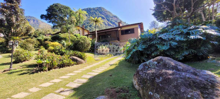 Imóvel com 6 Quartos à Venda, 1.800 m² em Granja Guarani - Teresópolis