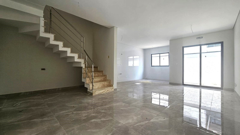 Imagem Casa com 3 Quartos à Venda, 150 m² em Boqueirão - Curitiba