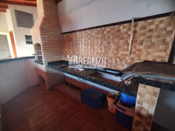 Imagem Casa com 3 Quartos à Venda, 250 m² em Jardim Elza Amuí Ii - Uberaba