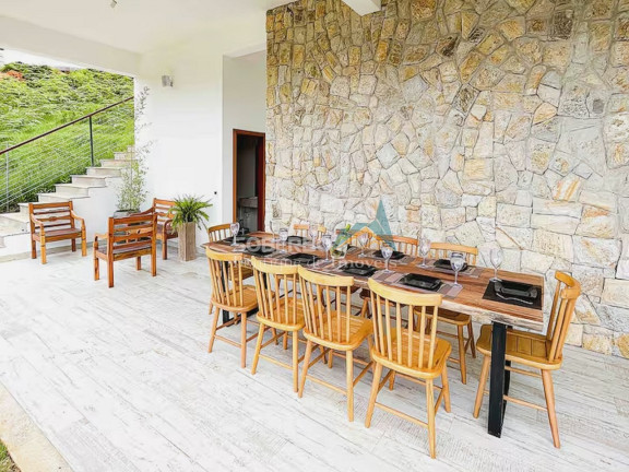 Imagem Casa com 4 Quartos à Venda, 750 m² em Vargem Grande - Teresópolis