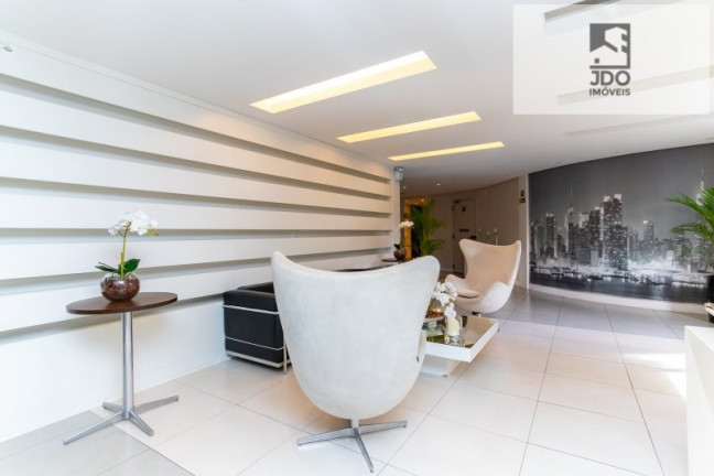 Imagem Apartamento com 1 Quarto à Venda, 32 m² em Guaíra - Curitiba Imagem Apartamento com 1 Quarto à Venda, 32 m² em Guaíra - Curitiba