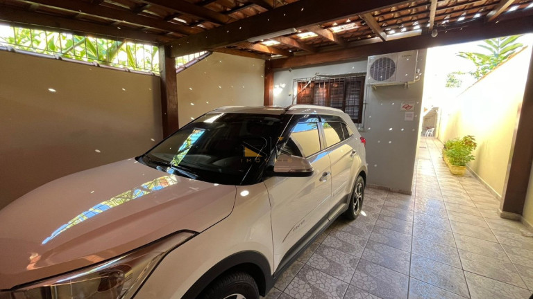 Sobrado com 5 Quartos à Venda, 208 m² em Barra Da Lagoa - Ubatuba