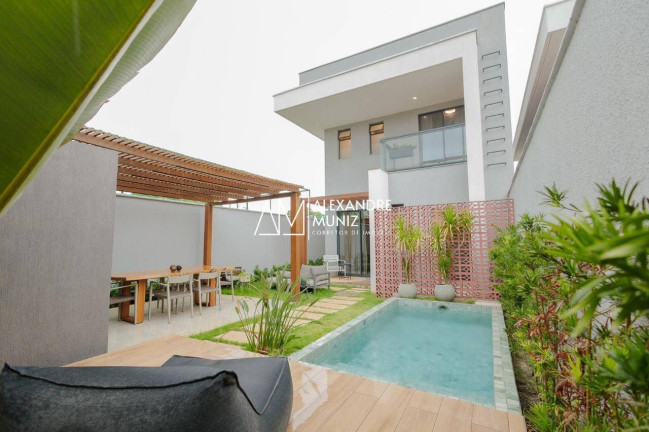 Imagem Casa com 4 Quartos à Venda, 196 m² em Pires Façanha - Eusébio Imagem Casa com 4 Quartos à Venda, 196 m² em Pires Façanha - Eusébio