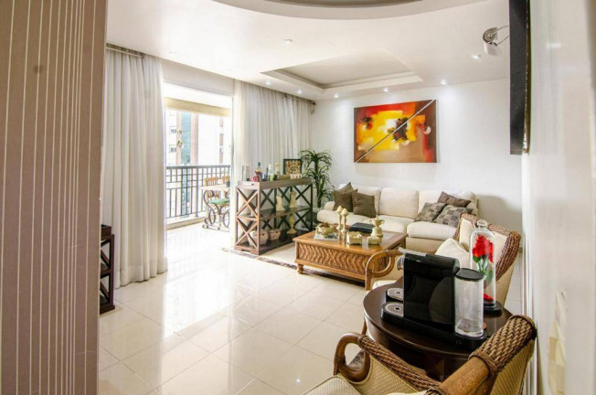Imagem Apartamento com 3 Quartos à Venda, 142 m² em São Paulo