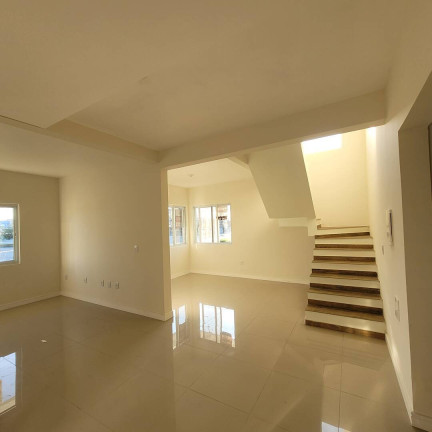 Casa com 3 Quartos à Venda,  em Campeche - Florianópolis