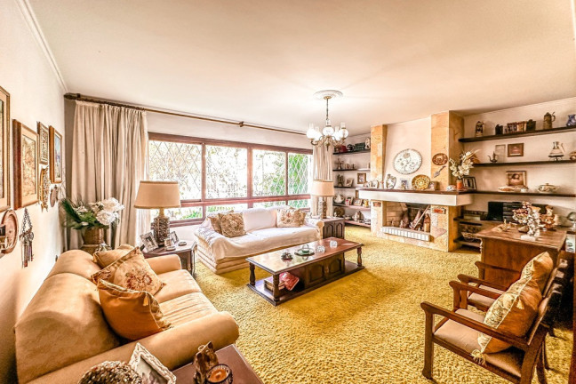Imagem Casa com 3 Quartos à Venda, 285 m² em Bela Vista - Porto Alegre