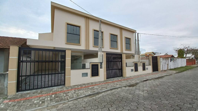 Imagem Sobrado com 2 Quartos à Venda, 81 m² em Bombas - Bombinhas Imagem Sobrado com 2 Quartos à Venda, 81 m² em Bombas - Bombinhas