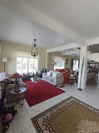 Imagem Casa com 4 Quartos à Venda, 329 m² em Vila Nova - Porto Alegre