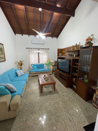 Imagem Casa com 3 Quartos à Venda, 214 m² em Barra Da Lagoa - Ubatuba Imagem Casa com 3 Quartos à Venda, 214 m² em Barra Da Lagoa - Ubatuba