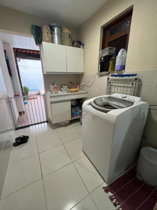 Imagem Casa com 2 Quartos à Venda, 122 m² em Sapiranga - Fortaleza