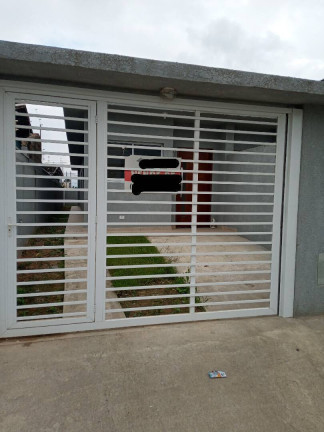 Casa com 2 Quartos à Venda, 150 m² em Golfinho - Caraguatatuba