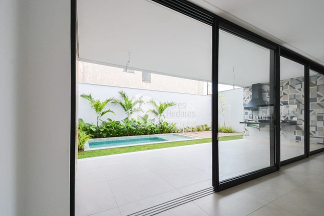 Imagem Casa com 3 Quartos à Venda, 331 m² em Planalto Paulista - São Paulo Imagem Casa com 3 Quartos à Venda, 331 m² em Planalto Paulista - São Paulo