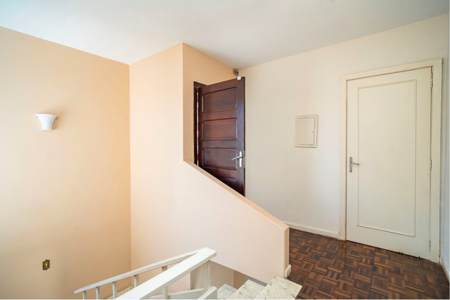 Imagem Casa com 5 Quartos à Venda, 360 m² em Mercês - Curitiba
