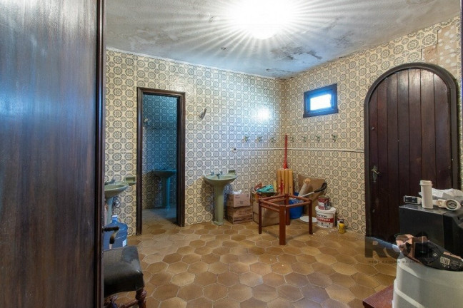 Imagem Casa com 3 Quartos à Venda, 580 m² em Santa Tereza - Porto Alegre Imagem Casa com 3 Quartos à Venda, 580 m² em Santa Tereza - Porto Alegre