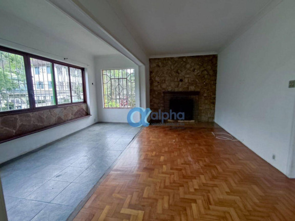 Imagem Casa com 6 Quartos à Venda ou Locação, 320 m² em Centro - Petrópolis Imagem Casa com 6 Quartos à Venda ou Locação, 320 m² em Centro - Petrópolis