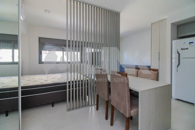Imagem Apartamento com 1 Quarto à Venda, 38 m² em Jardim Europa - Porto Alegre Imagem Apartamento com 1 Quarto à Venda, 38 m² em Jardim Europa - Porto Alegre