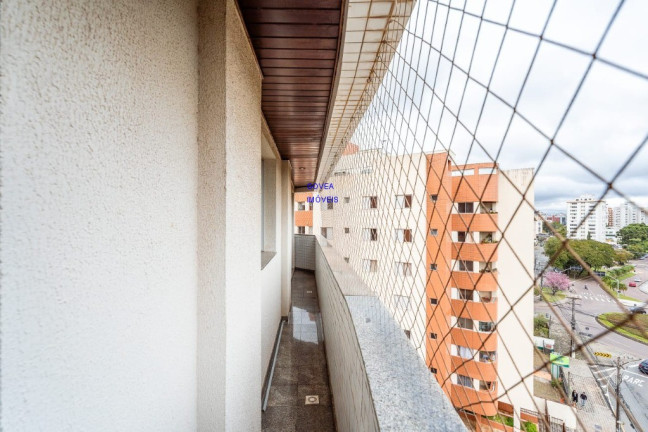 Imagem Imóvel com 3 Quartos à Venda, 201 m² em Centro Cívico - Curitiba Imagem Imóvel com 3 Quartos à Venda, 201 m² em Centro Cívico - Curitiba