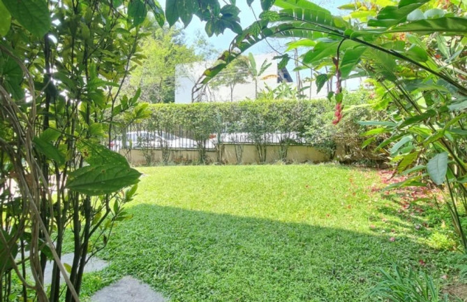 Casa com 3 Quartos à Venda, 350 m² em Pacaembu - São Paulo
