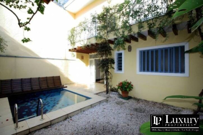 Imagem Casa com 4 Quartos à Venda, em Vila Madalena - São Paulo Imagem Casa com 4 Quartos à Venda, em Vila Madalena - São Paulo
