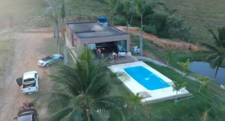 Imagem Imóvel com 2 Quartos à Venda, 120 m² em Comunidade Urbana De Reta Grande - Guarapari Imagem Imóvel com 2 Quartos à Venda, 120 m² em Comunidade Urbana De Reta Grande - Guarapari