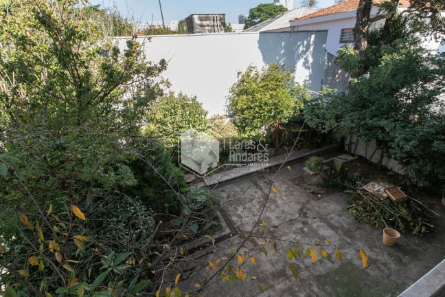 Imagem Casa com 5 Quartos à Venda, 209 m² em Moema - São Paulo Imagem Casa com 5 Quartos à Venda, 209 m² em Moema - São Paulo
