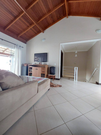 Imagem Casa com 3 Quartos à Venda, 300 m² em Itacolomi - Balneário Piçarras Imagem Casa com 3 Quartos à Venda, 300 m² em Itacolomi - Balneário Piçarras