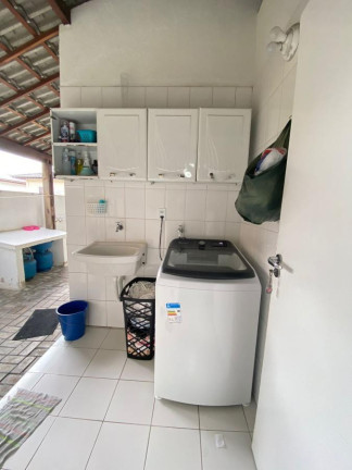 Imagem Casa com 4 Quartos à Venda ou Temporada, 300 m²em Buraquinho - Lauro De Freitas