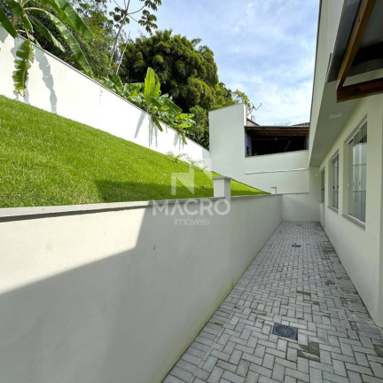 Imagem Casa com 3 Quartos à Venda, 173 m² em Jaraguá Esquerdo - Jaraguá Do Sul Imagem Casa com 3 Quartos à Venda, 173 m² em Jaraguá Esquerdo - Jaraguá Do Sul