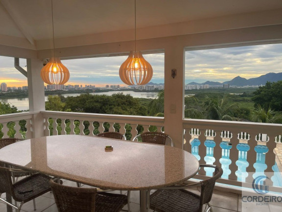 Imagem Casa com 4 Quartos à Venda, 332 m² em Itanhangá - Rio De Janeiro Imagem Casa com 4 Quartos à Venda, 332 m² em Itanhangá - Rio De Janeiro