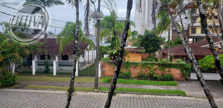 Imagem Casa com 5 Quartos à Venda, 420 m² em Centro - Guaratuba Imagem Casa com 5 Quartos à Venda, 420 m² em Centro - Guaratuba