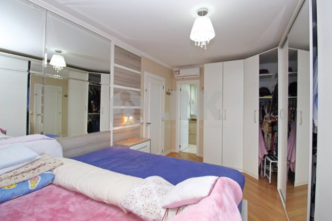 Imagem Apartamento com 3 Quartos à Venda, 137 m² em Jardim Lindóia - Porto Alegre Imagem Apartamento com 3 Quartos à Venda, 137 m² em Jardim Lindóia - Porto Alegre
