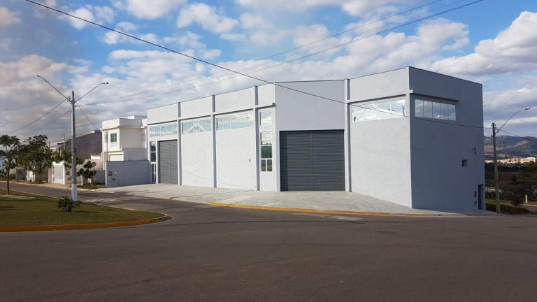 Galpão à Venda, 438 m² em Residencial Vino Barolo - Bragança Paulista