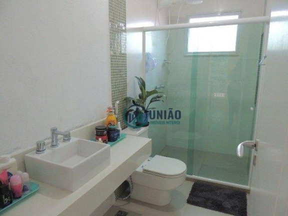 Imagem Casa com 5 Quartos à Venda, 320 m² em Rio Do Ouro - Niterói Imagem Casa com 5 Quartos à Venda, 320 m² em Rio Do Ouro - Niterói