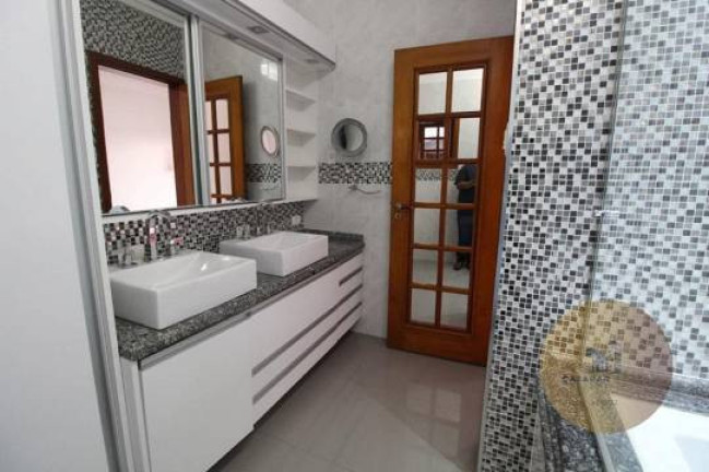 Imagem Sobrado com 3 Quartos à Venda, 210 m² em Vila Camilópolis - Santo André