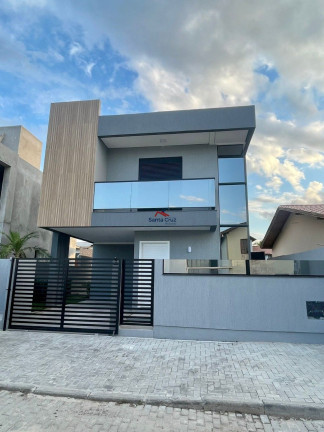 Sobrado com 3 Quartos à Venda, 120 m² em Ingleses Do Rio Vermelho - Florianópolis