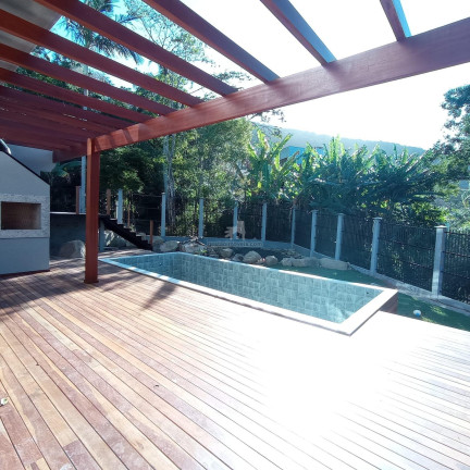 Imagem Casa com 3 Quartos à Venda, 339 m² em Praia De Taquaras - Balneário Camboriú Imagem Casa com 3 Quartos à Venda, 339 m² em Praia De Taquaras - Balneário Camboriú